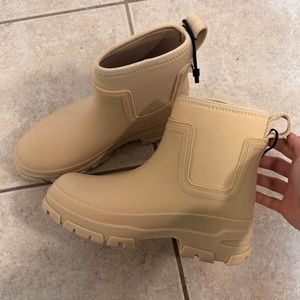 Zara Rainboots Nwt